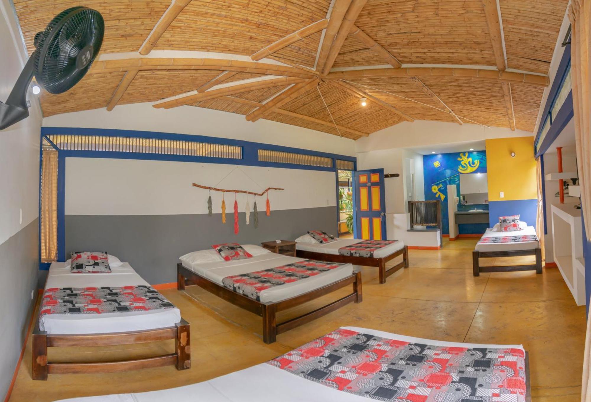 Hotel Campestre La Aldea Montenegro Exterior photo