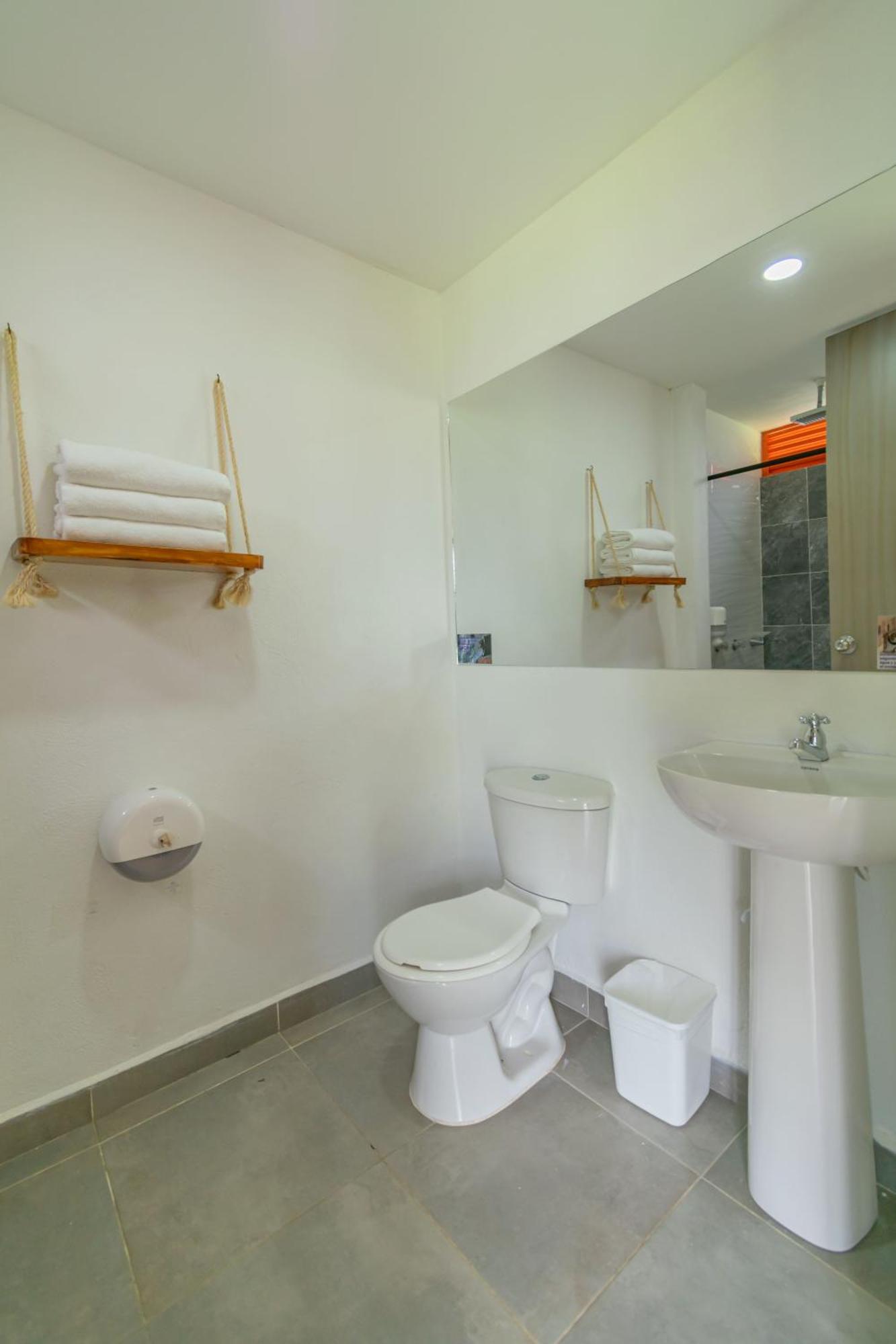 Hotel Campestre La Aldea Montenegro Exterior photo