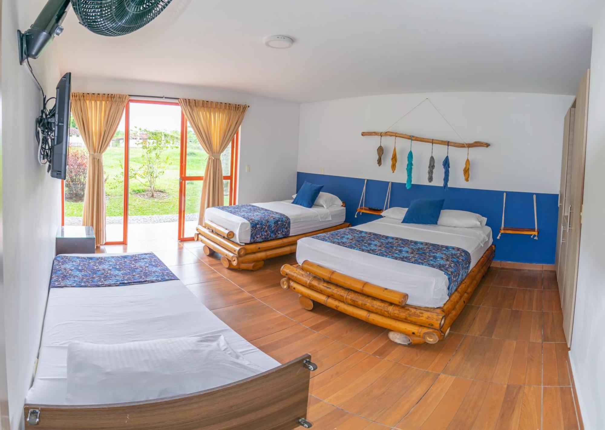 Hotel Campestre La Aldea Montenegro Exterior photo