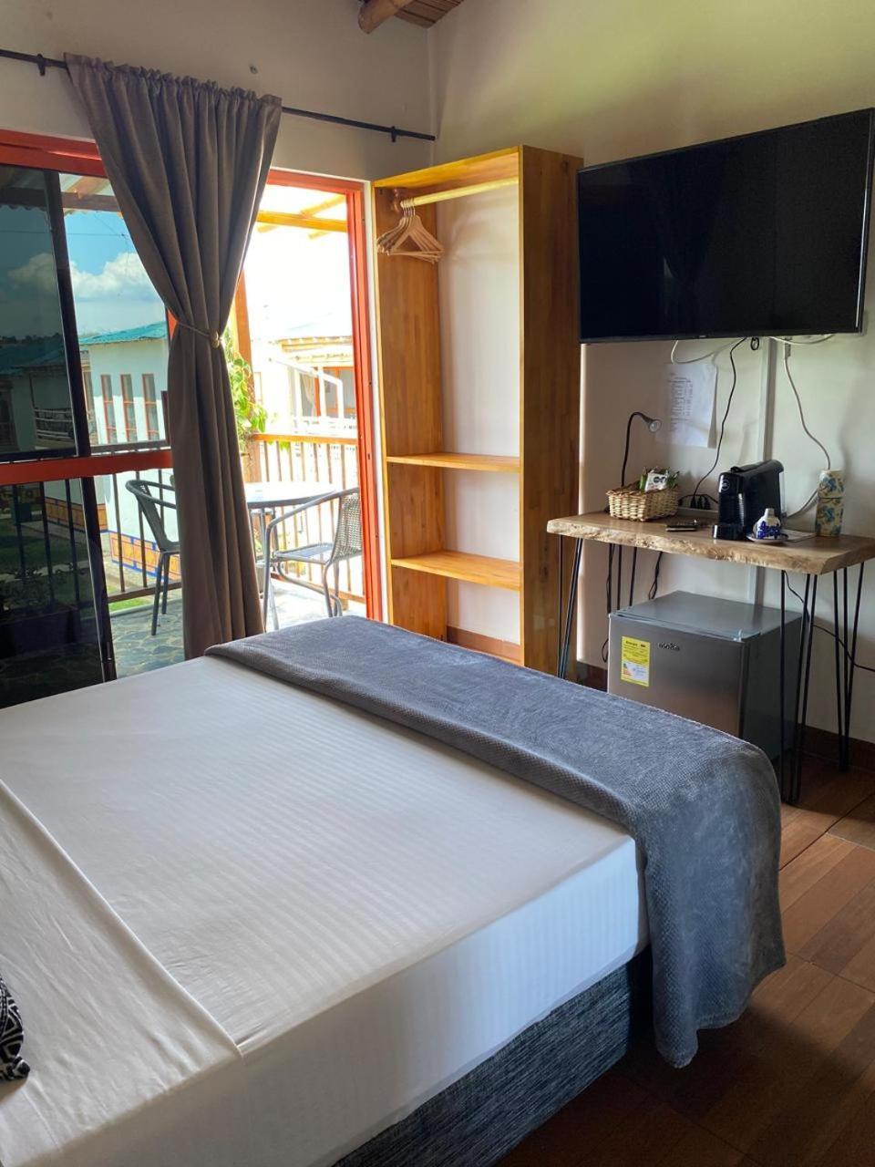 Hotel Campestre La Aldea Montenegro Exterior photo